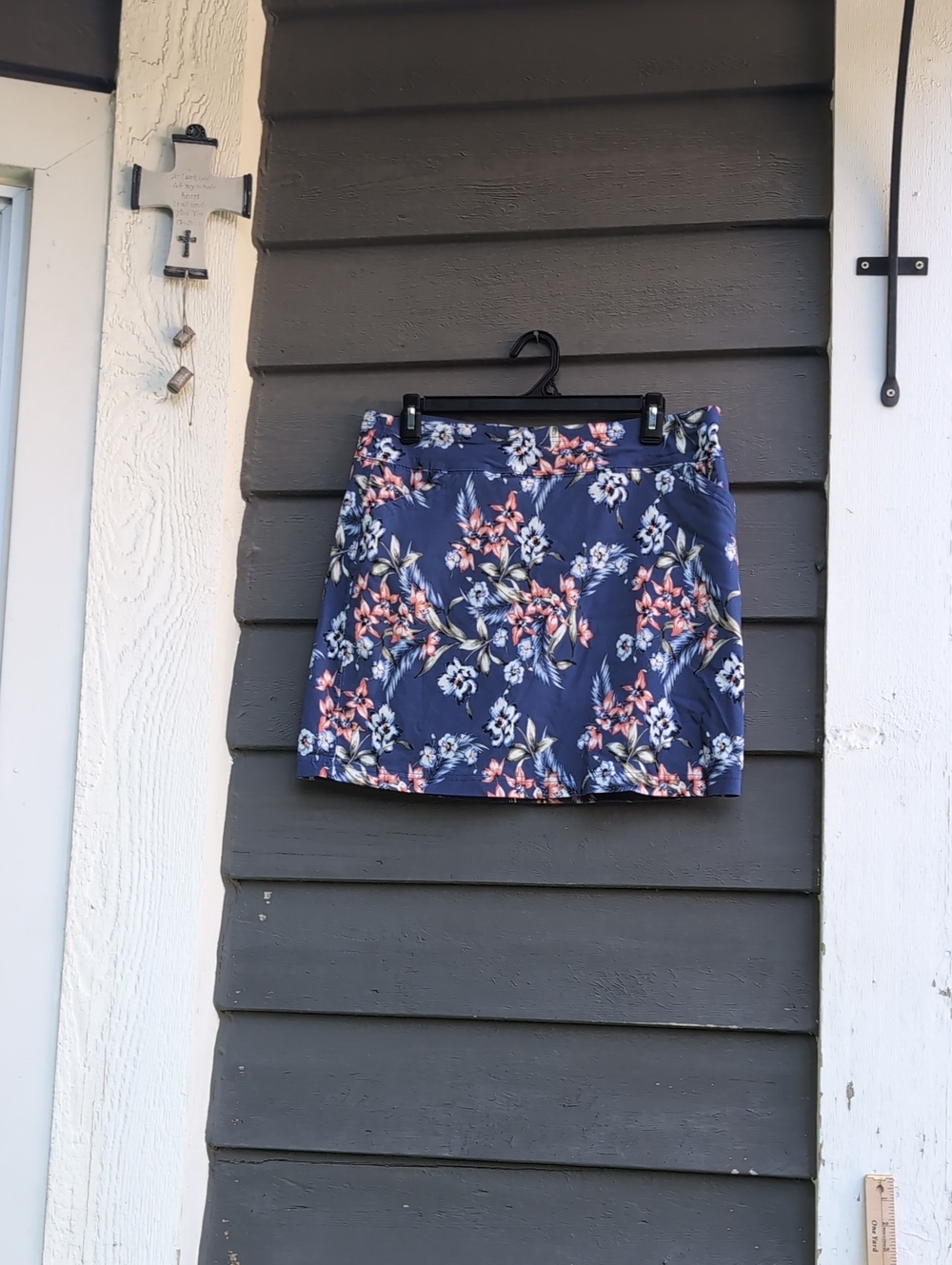 Mario Serrani Floral Navy Mini Skort Size Large